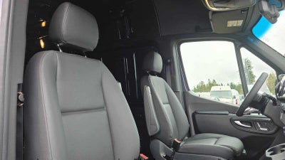 2026 Mercedes-Benz Sprinter 2500 High Roof I4 Diesel HO 170" AWD