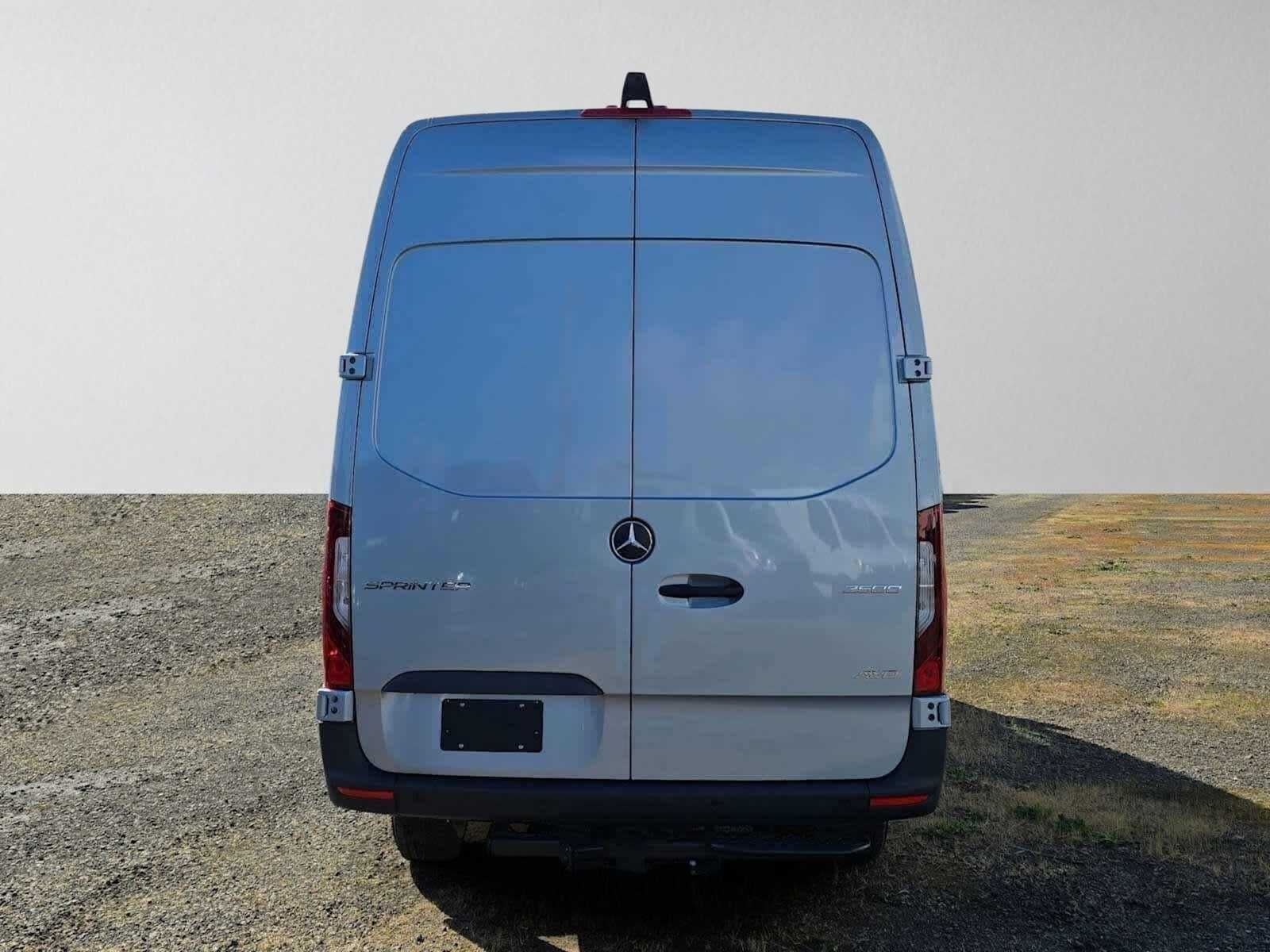 2026 Mercedes-Benz Sprinter 2500 High Roof I4 Diesel HO 170 AWD