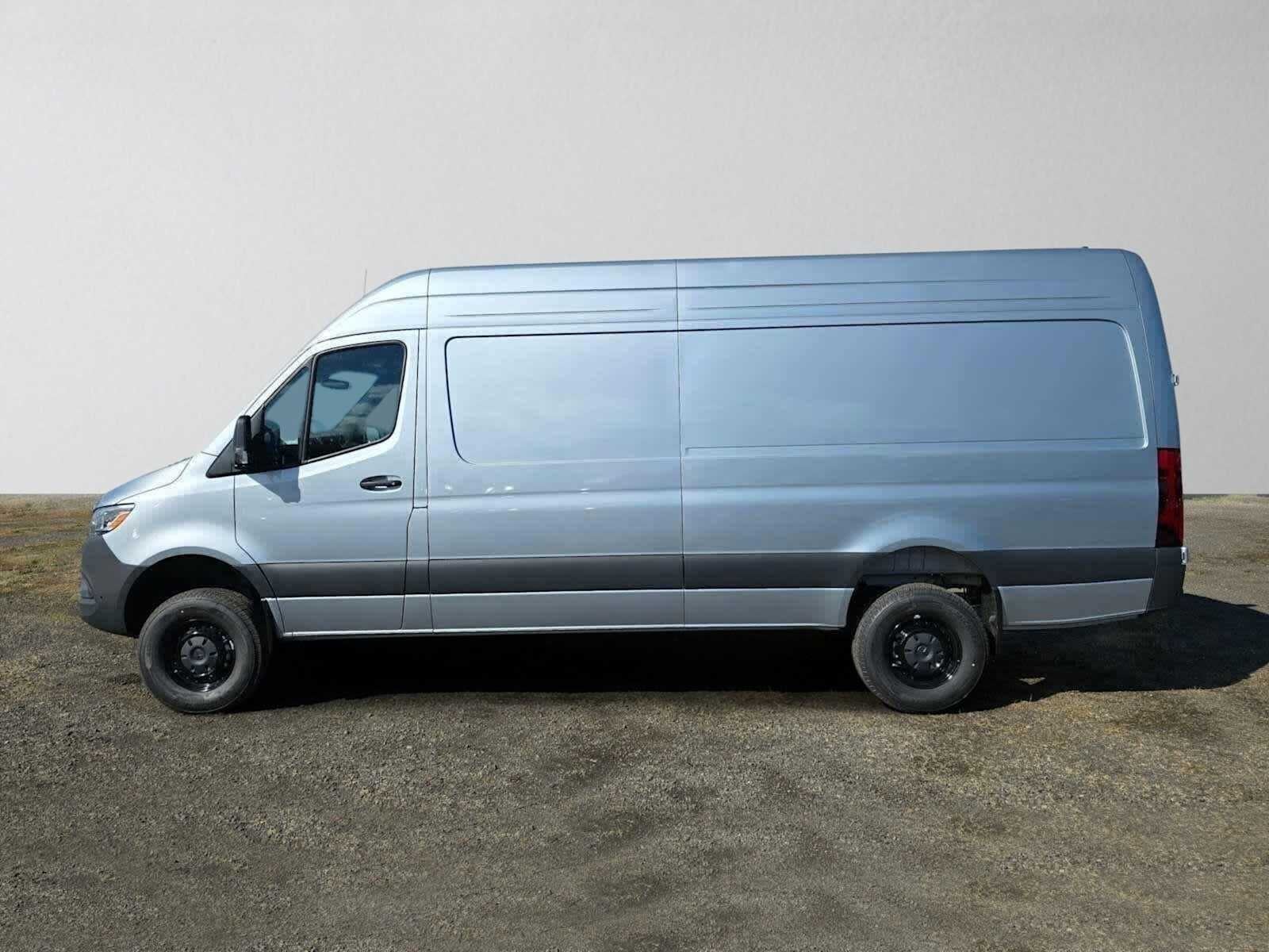 2026 Mercedes-Benz Sprinter 2500 High Roof I4 Diesel HO 170 AWD