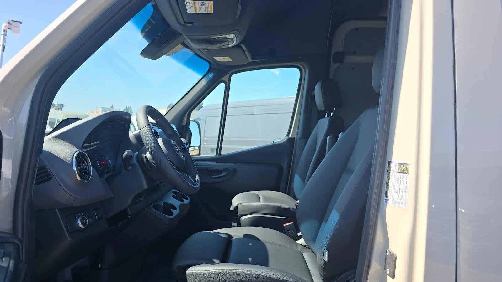 2025 Mercedes-Benz Sprinter Cargo Van 2500 High Roof I4 Diesel HO 170 AWD