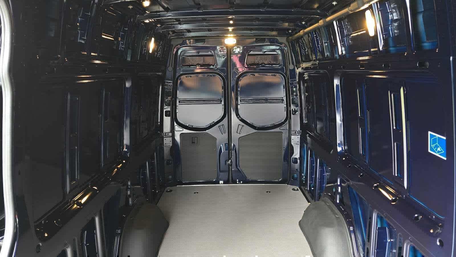 2026 Mercedes-Benz Sprinter 2500 High Roof I4 Diesel HO 170 AWD