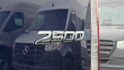 2026 Mercedes-Benz Sprinter 2500 High Roof I4 Diesel HO 170 AWD