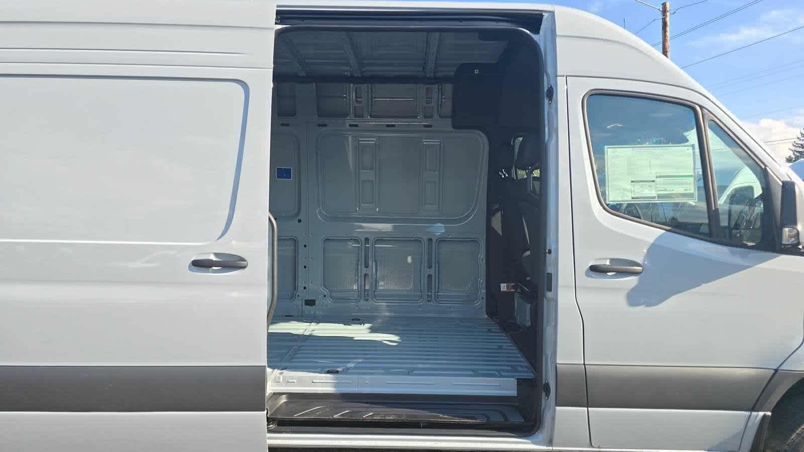 2026 Mercedes-Benz Sprinter 2500 High Roof I4 Diesel HO 170" AWD