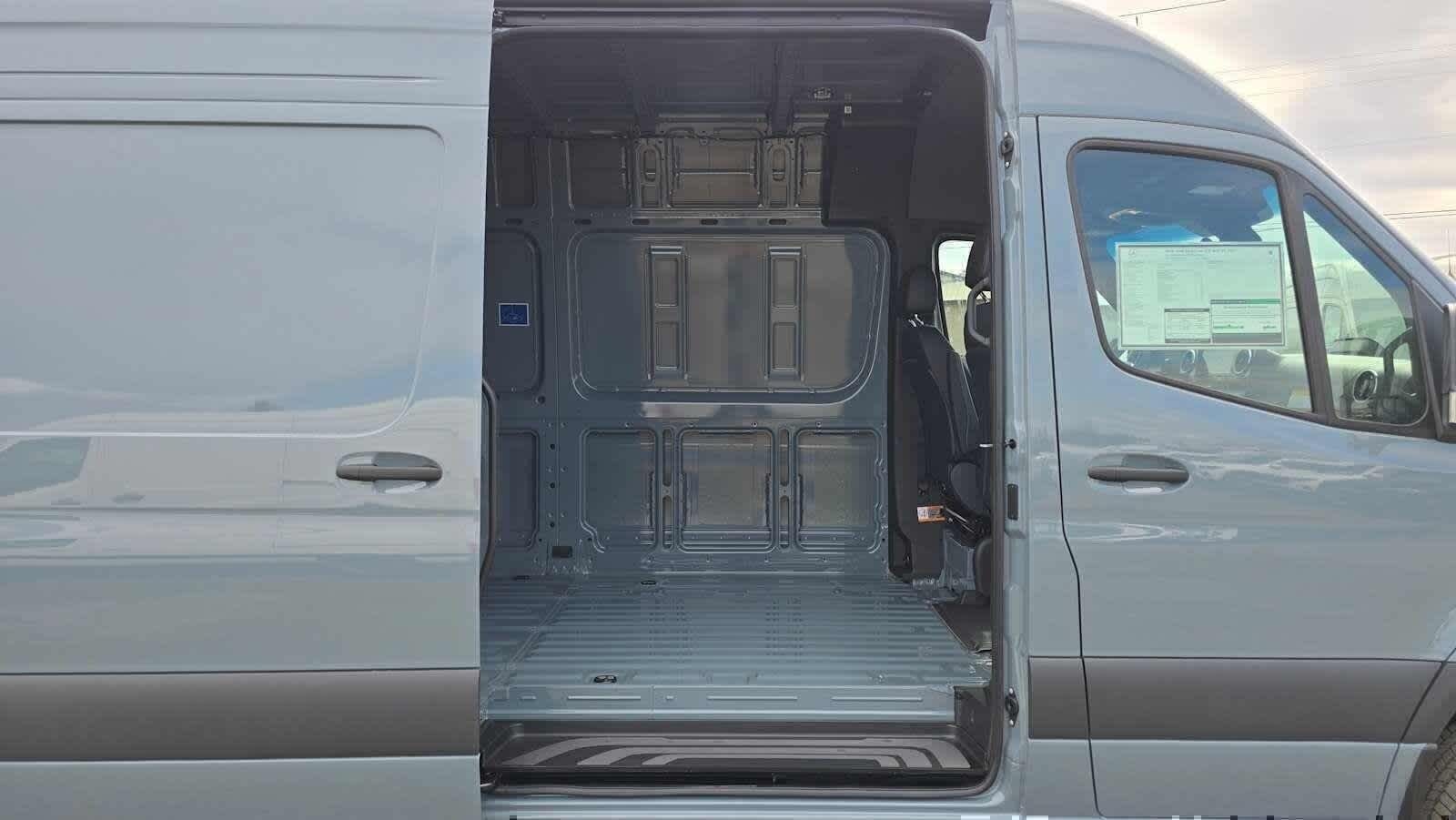 2026 Mercedes-Benz Sprinter 2500 High Roof I4 Diesel HO 170 AWD
