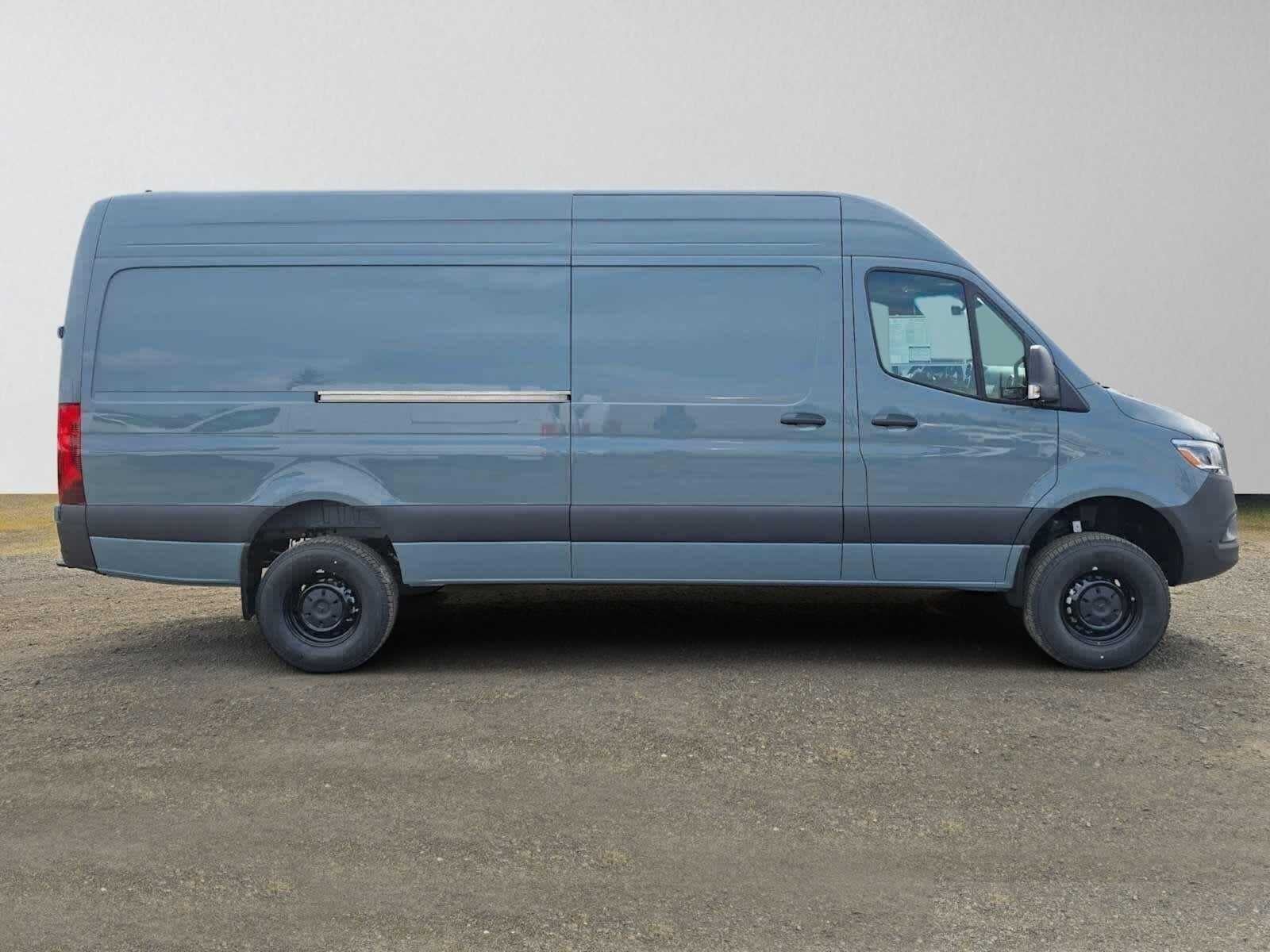 2026 Mercedes-Benz Sprinter 2500 High Roof I4 Diesel HO 170 AWD