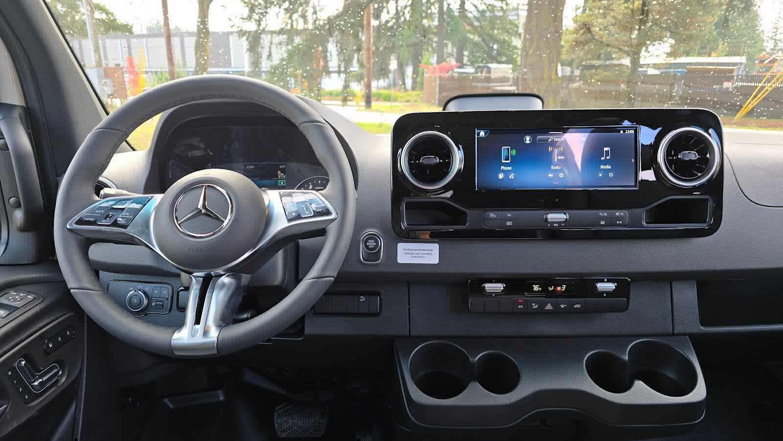 2026 Mercedes-Benz Sprinter 2500 High Roof I4 Diesel HO 170 AWD