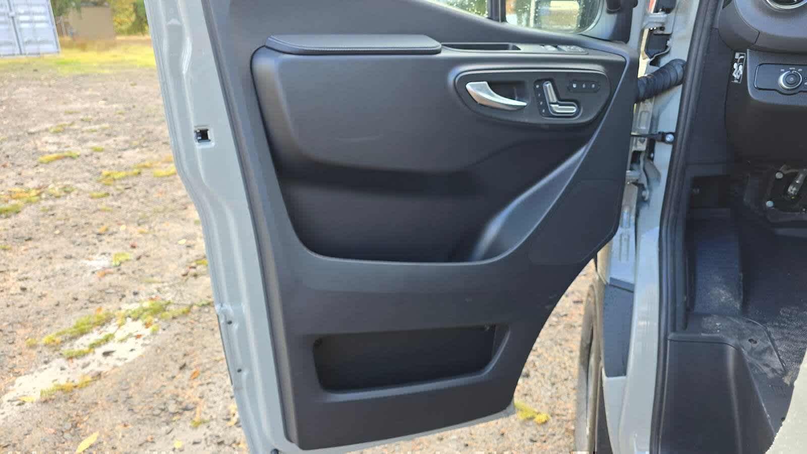 2026 Mercedes-Benz Sprinter 2500 High Roof I4 Diesel HO 170 AWD