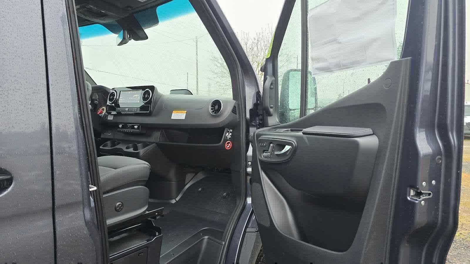 2026 Mercedes-Benz Sprinter 2500 High Roof I4 Diesel HO 170 AWD