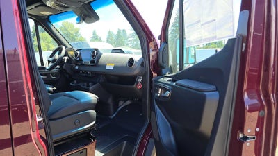 2026 Mercedes-Benz Sprinter 2500 High Roof I4 Diesel HO 170 AWD