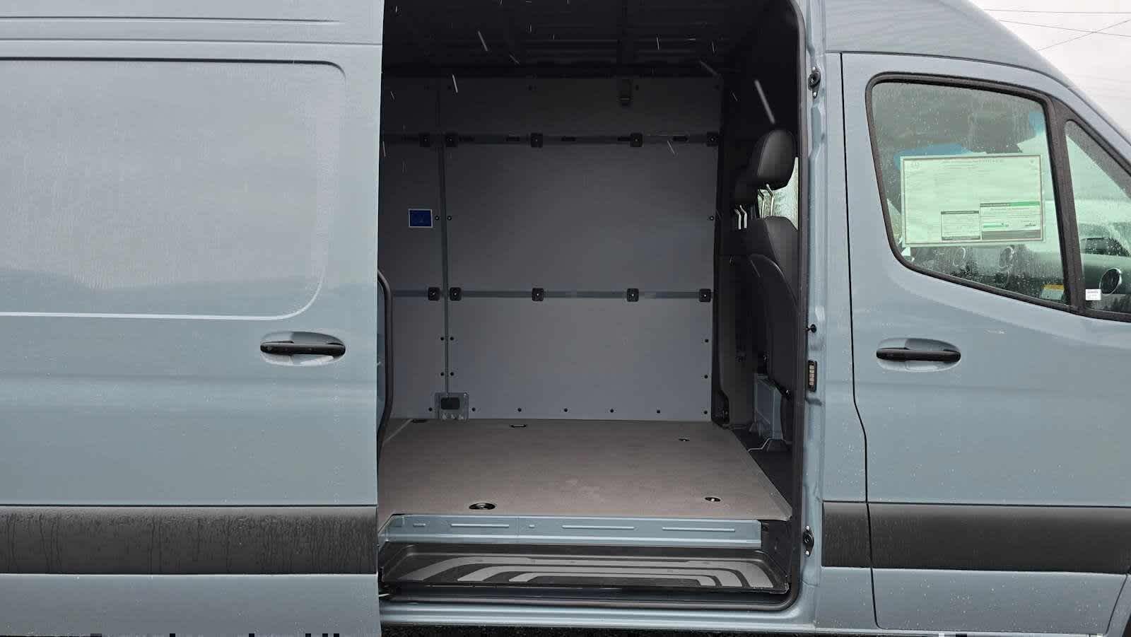 2026 Mercedes-Benz Sprinter Cargo Van 3500XD High Roof I4 Diesel HO 170 Extended RWD