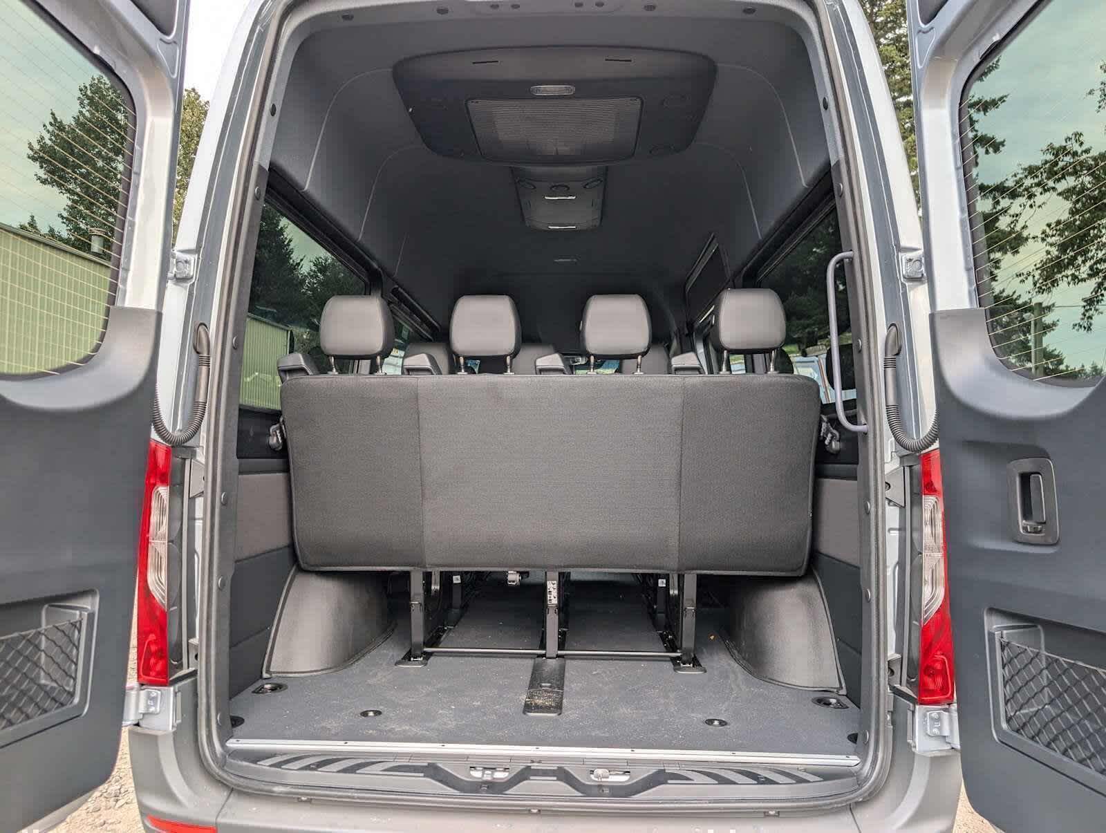 2025 Mercedes-Benz Sprinter 2500 Standard Roof I4 Diesel 144" RWD