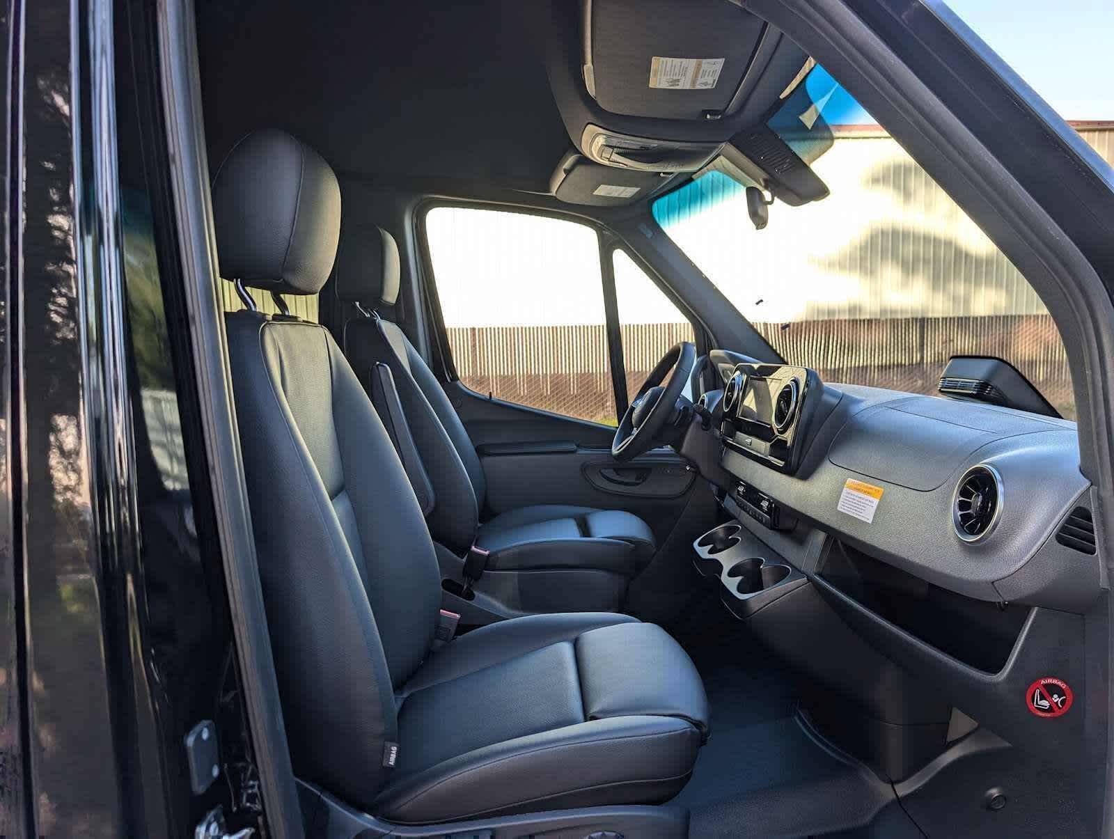 2025 Mercedes-Benz Sprinter Passenger Van 2500 Standard Roof I4 Diesel 144 RWD
