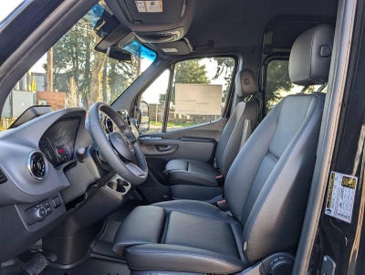 2025 Mercedes-Benz Sprinter Passenger Van 2500 Standard Roof I4 Diesel 144 RWD