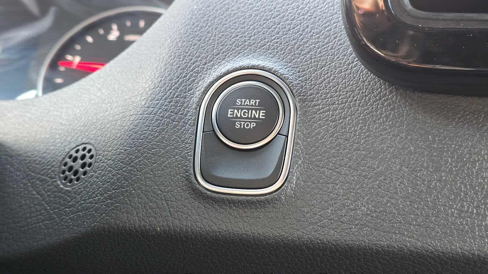2025 Mercedes-Benz Sprinter Passenger Van 2500 Standard Roof I4 Diesel HO 144 RWD