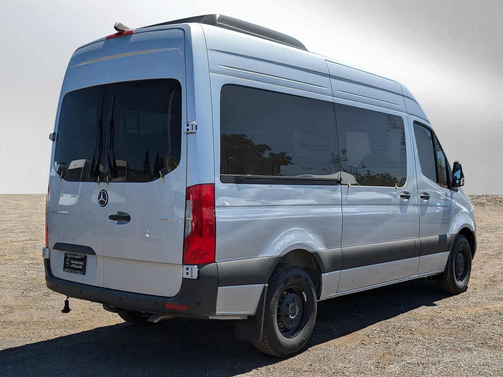 2025 Mercedes-Benz Sprinter Passenger Van 2500 Standard Roof I4 Diesel HO 144 RWD