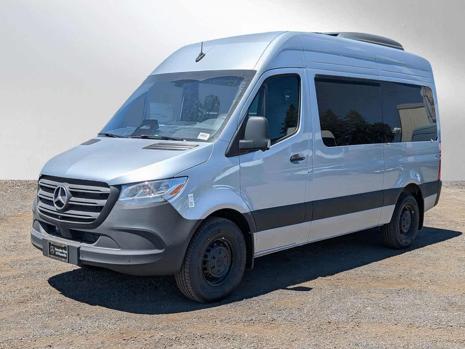 2025 Mercedes-Benz Sprinter Passenger Van 2500 Standard Roof I4 Diesel HO 144 RWD