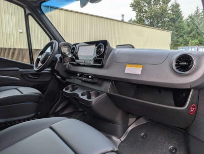 2025 Mercedes-Benz Sprinter Passenger Van 2500 Standard Roof I4 Diesel HO 144" RWD