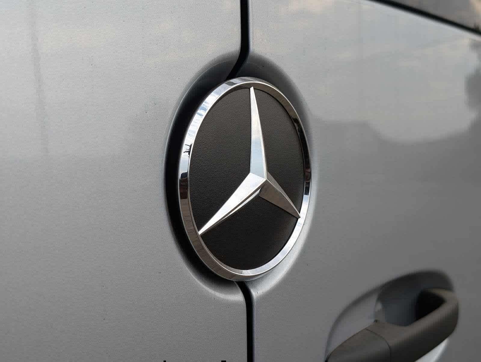 2025 Mercedes-Benz Sprinter Passenger Van 2500 Standard Roof I4 Diesel HO 144" RWD