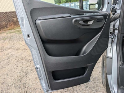 2025 Mercedes-Benz Sprinter Passenger Van 2500 Standard Roof I4 Diesel HO 144" RWD