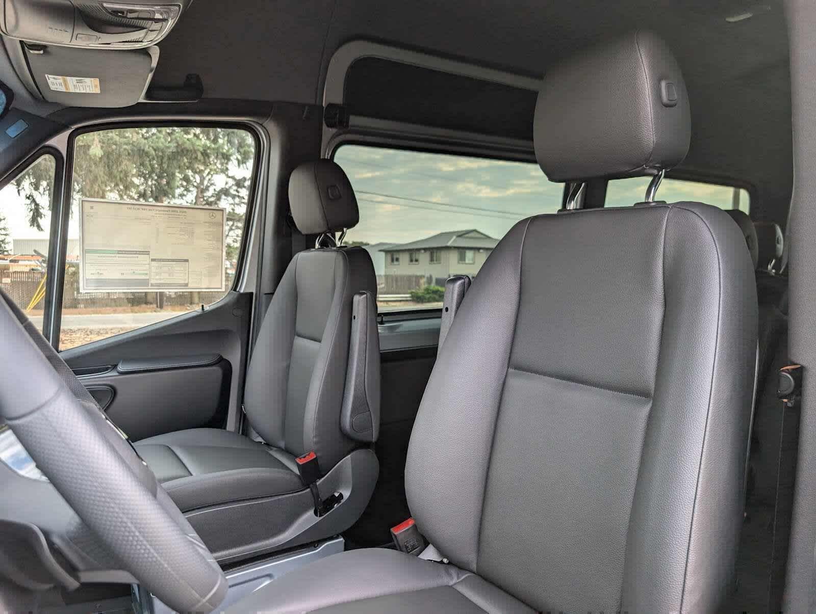 2025 Mercedes-Benz Sprinter Passenger Van 2500 Standard Roof I4 Diesel HO 144" RWD