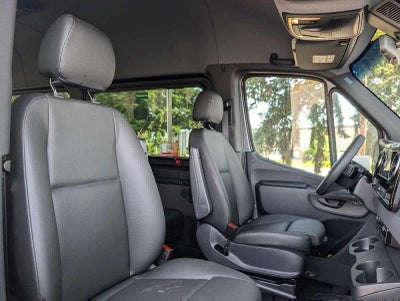 2025 Mercedes-Benz Sprinter Passenger Van 2500 Standard Roof I4 Diesel HO 144" RWD