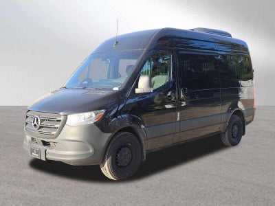 2025 Mercedes-Benz Sprinter Passenger Van 2500 Standard Roof I4 Diesel HO 144 RWD