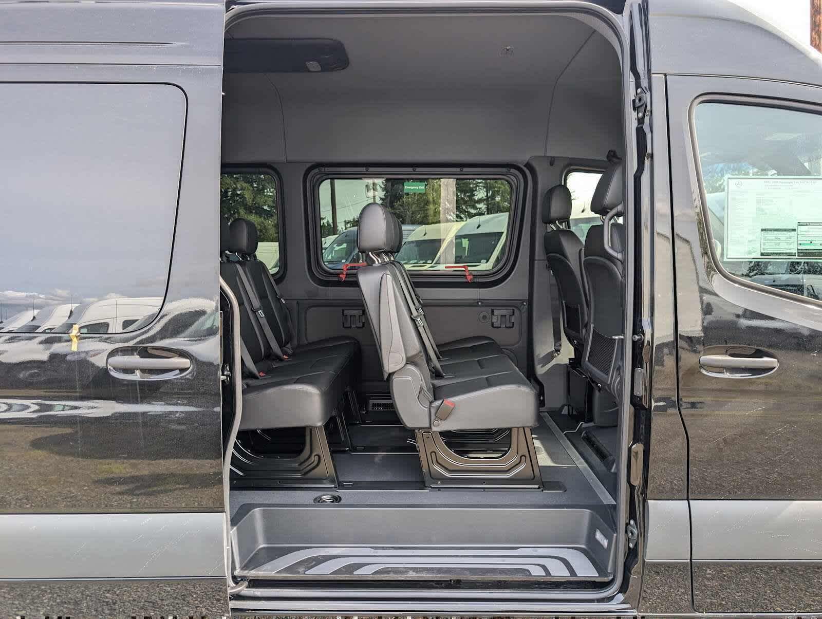 2025 Mercedes-Benz Sprinter Passenger Van 2500 Standard Roof I4 Diesel HO 144 RWD