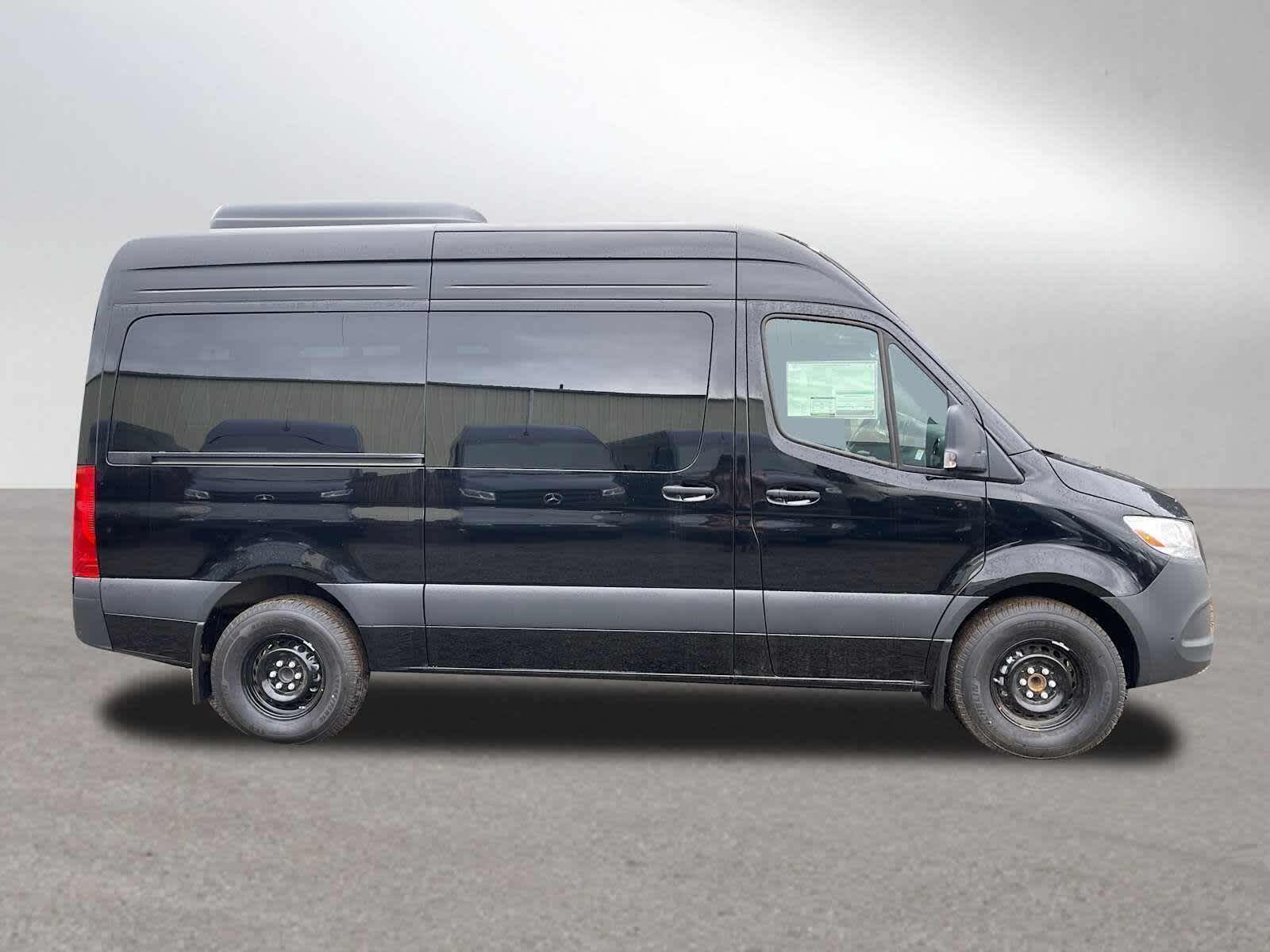 2024 Mercedes-Benz Sprinter Passenger Van 2500 Standard Roof I4 Diesel HO 144 RWD