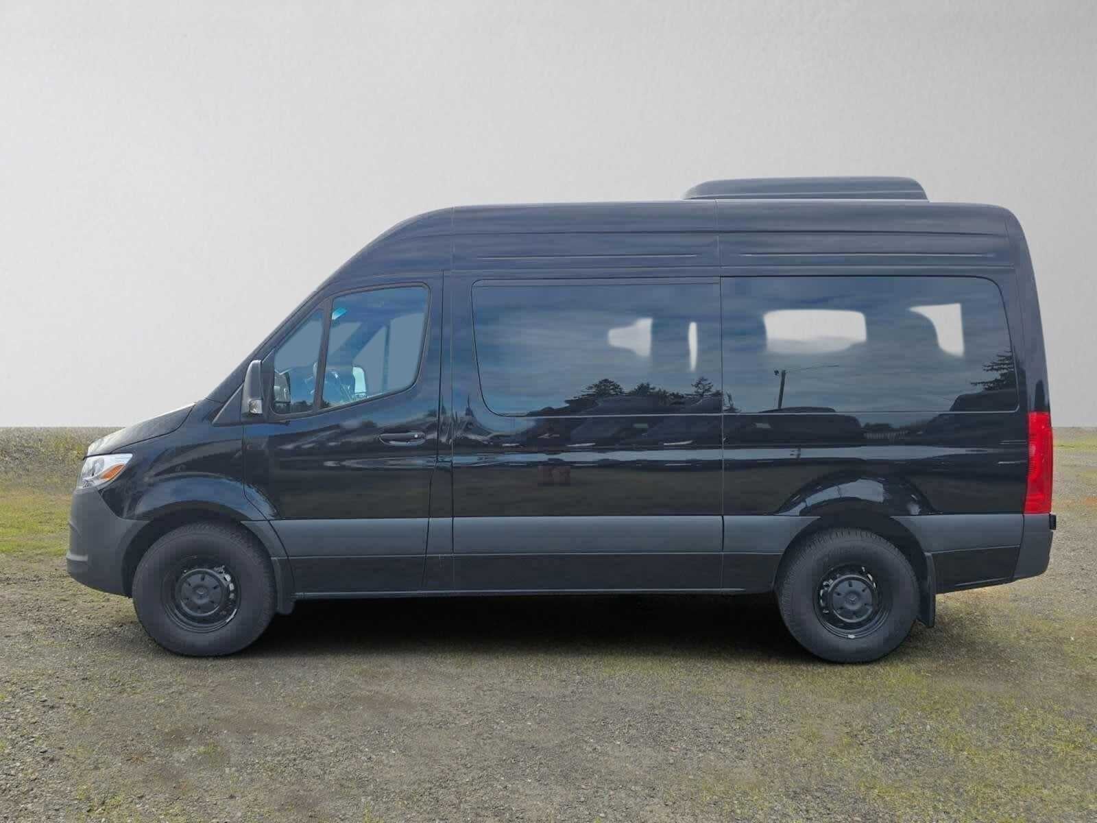 2025 Mercedes-Benz Sprinter Passenger Van 2500 Standard Roof I4 Diesel HO 144 RWD