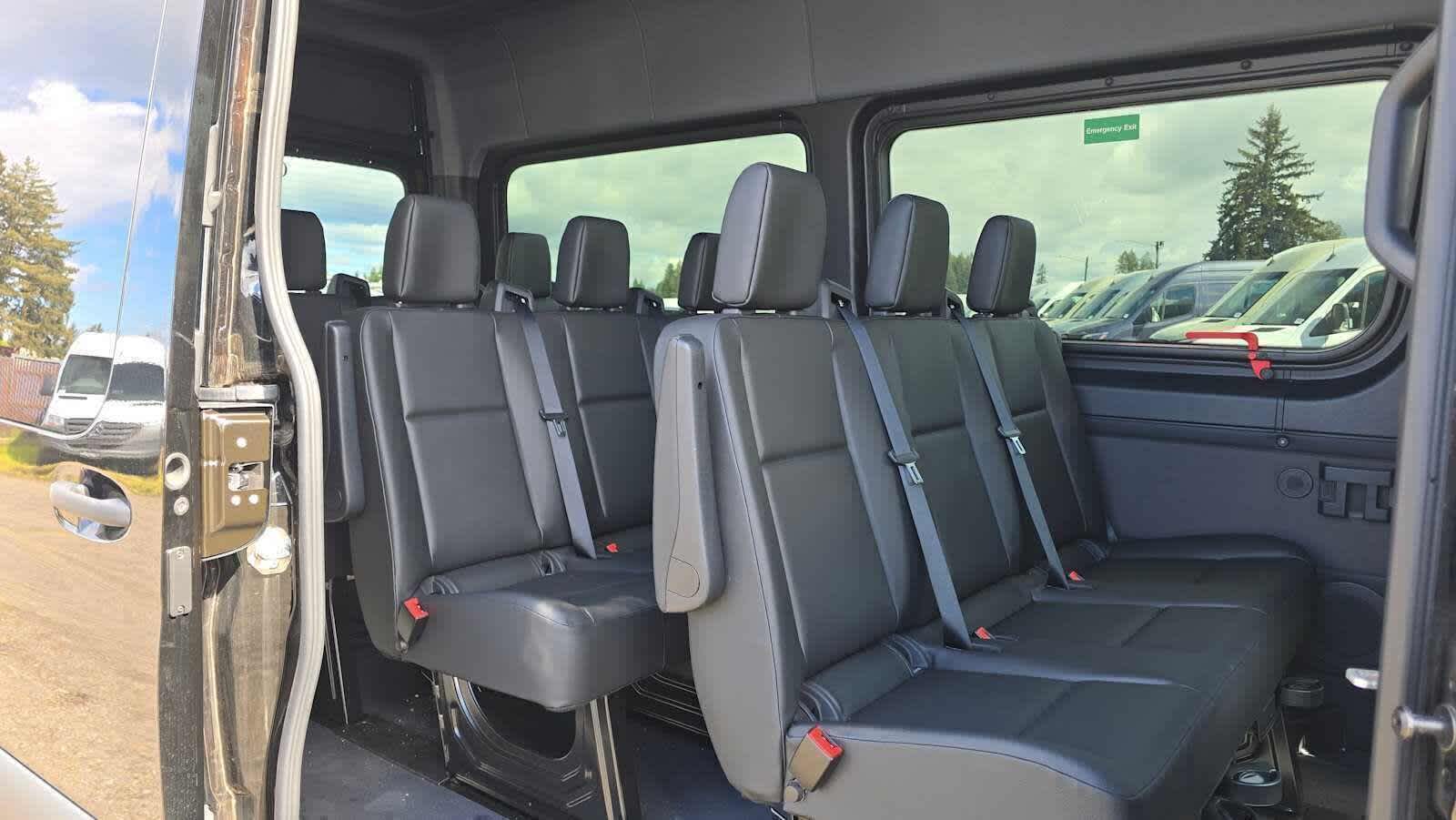 2025 Mercedes-Benz Sprinter Passenger Van 2500 Standard Roof I4 Diesel HO 144 RWD