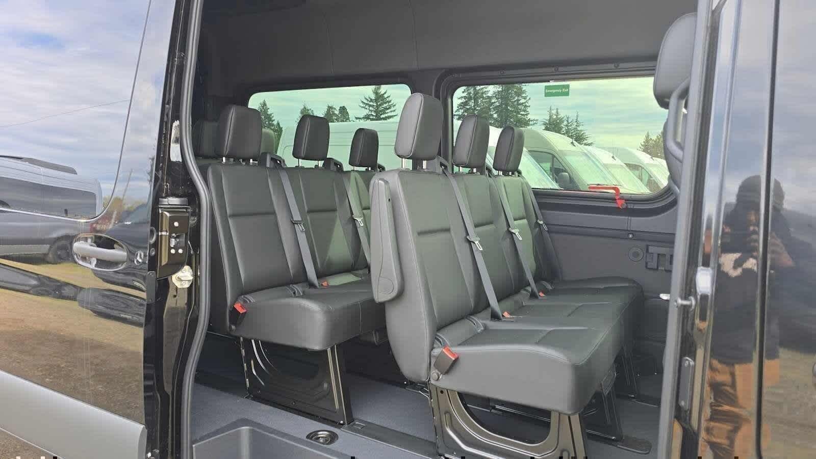 2025 Mercedes-Benz Sprinter Passenger Van 2500 Standard Roof I4 Diesel HO 144 RWD