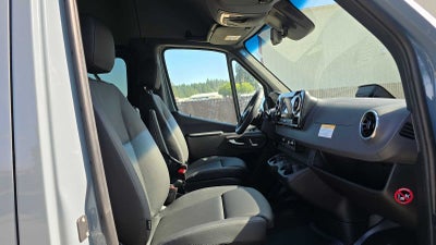 2026 Mercedes-Benz Sprinter Passenger Van 2500 Standard Roof I4 Diesel HO 144 AWD