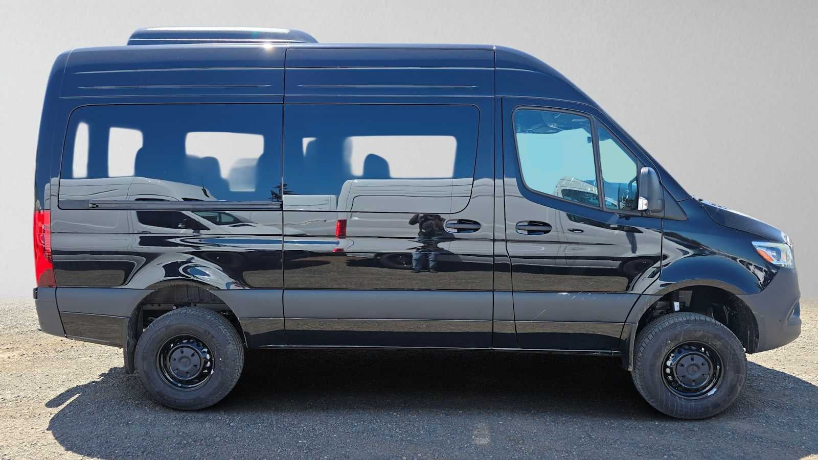 2026 Mercedes-Benz Sprinter Passenger Van 2500 Standard Roof I4 Diesel HO 144 AWD