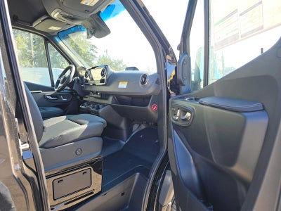 2026 Mercedes-Benz Sprinter Passenger 2500 Standard Roof I4 Diesel HO 144 AWD