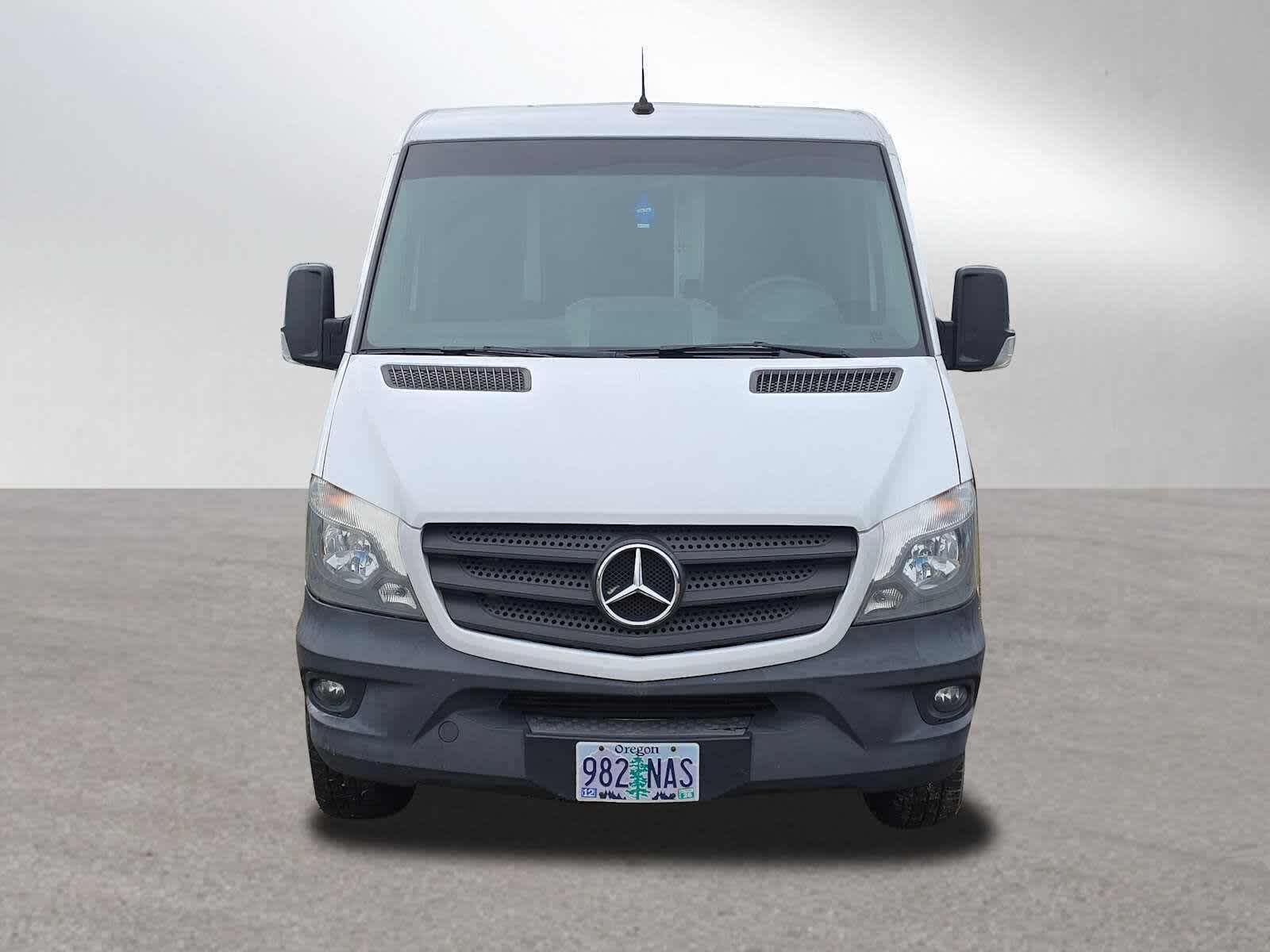 2018 Mercedes-Benz Sprinter Cargo Van 2500 Standard Roof V6 144 RWD